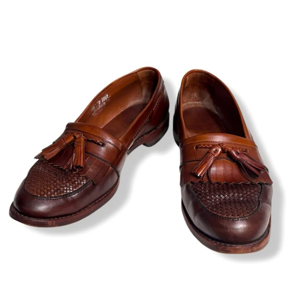 ALLEN EDMONDS “Cody” Brown Leather Loafers Braid Tassel Kiltie Detail